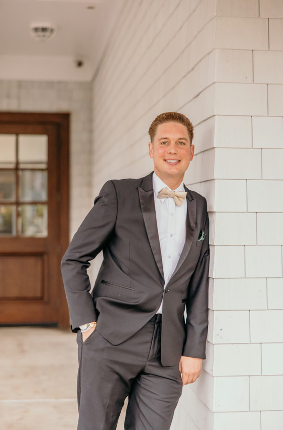 Portrait of Jay Irvine, Licensed Real Estate Advisor.